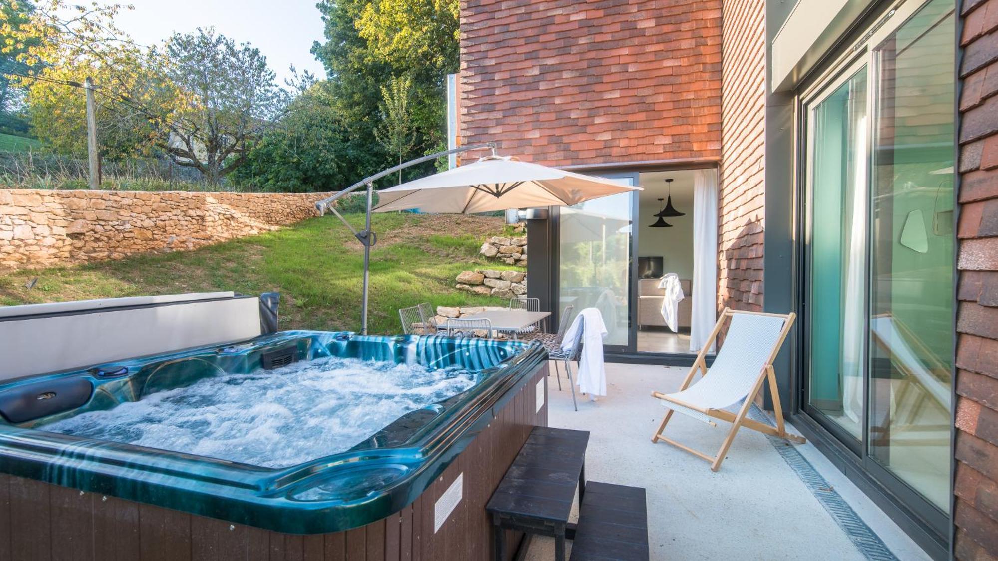Cote Jardin Avec Jacuzzi Privatif Et Parking Prive Appartement Sarlat-la-Canéda Buitenkant foto